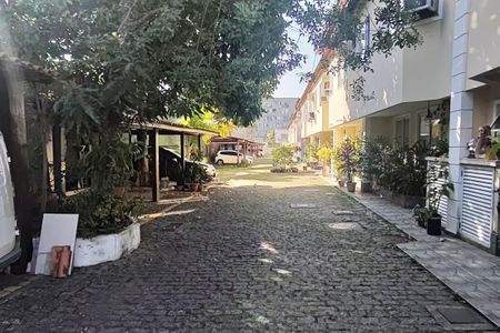 Casa de condomínio à venda com 129m², 4 quartos e 2 vagasÁrea comum - Academia