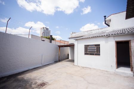 Casa para alugar com 123m², 2 quartos e 1 vagaQuintal