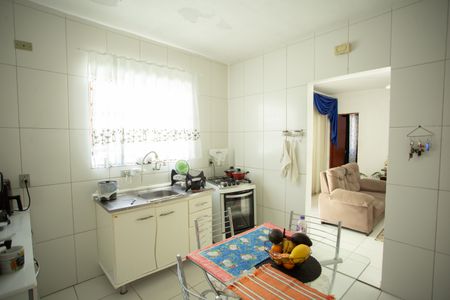 Casa à venda com 177m², 3 quartos e 2 vagasCozinha