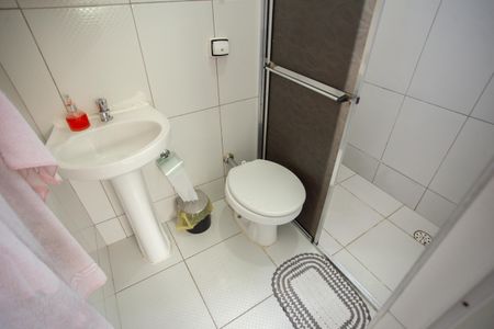 Casa à venda com 177m², 3 quartos e 2 vagasBanheiro Social