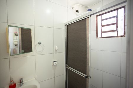 Banheiro Social de casa à venda com 3 quartos, 177m² em Parque Peruche, São Paulo