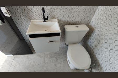 Casa para alugar com 80m², 2 quartos e sem vagaBanheiro Social