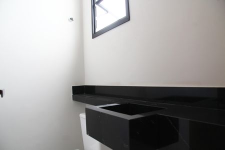 Casa à venda com 169m², 3 quartos e 7 vagasLavabo 01