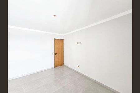 Casa à venda com 169m², 3 quartos e 7 vagasSuíte 01