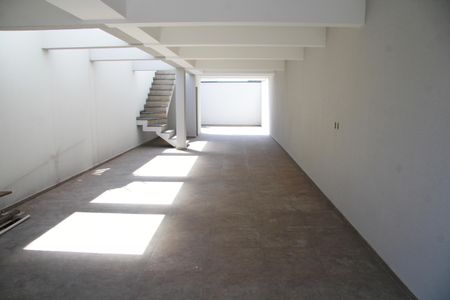 Casa à venda com 169m², 3 quartos e 7 vagasGaragem