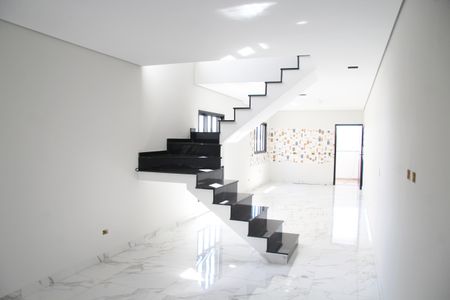 Sala de casa à venda com 3 quartos, 169m² em Jardim Santa Mena, Guarulhos