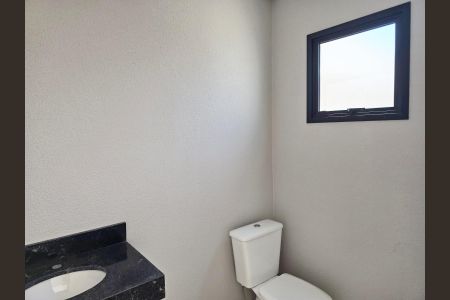 Casa à venda com 169m², 3 quartos e 7 vagasLavabo 02