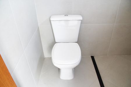 Casa à venda com 169m², 3 quartos e 7 vagasBanheiro da Suíte 1