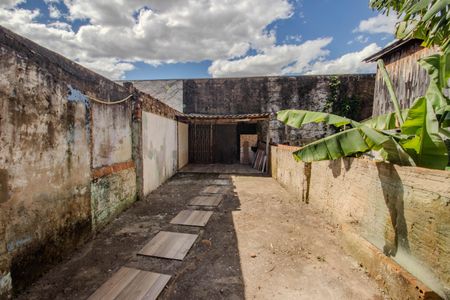 Casa à venda com 140m², 2 quartos e 1 vaga Casa à venda com 140m², 2 quartos e 1 vagaPátio