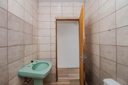 Casa à venda com 140m², 2 quartos e 1 vaga Casa à venda com 140m², 2 quartos e 1 vagaBanheiro