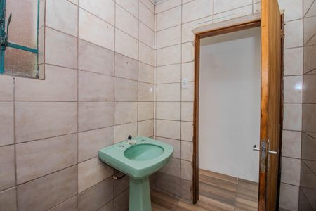 Casa à venda com 140m², 2 quartos e 1 vaga Casa à venda com 140m², 2 quartos e 1 vagaBanheiro