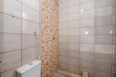 Casa à venda com 140m², 2 quartos e 1 vaga Casa à venda com 140m², 2 quartos e 1 vagaBanheiro