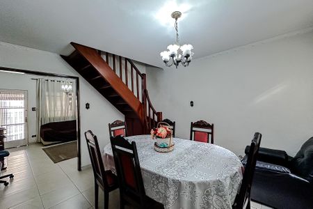 Casa à venda com 145m², 3 quartos e 1 vaga Casa à venda com 145m², 3 quartos e 1 vagaSala de Jantar