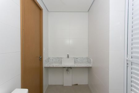 Apartamento para alugar com 129m², 2 quartos e 4 vagas Apartamento para alugar com 129m², 2 quartos e 4 vagasBanheiro da Suíte 2