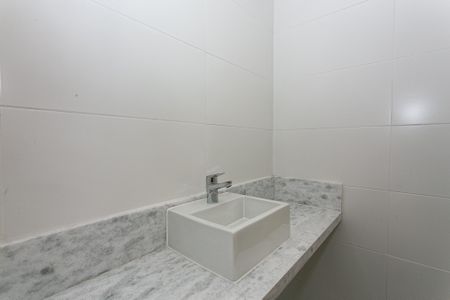 Apartamento para alugar com 129m², 2 quartos e 4 vagas Apartamento para alugar com 129m², 2 quartos e 4 vagasBanheiro da Suíte 2