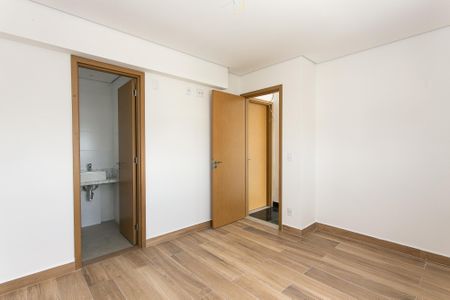 Apartamento para alugar com 129m², 2 quartos e 4 vagas Apartamento para alugar com 129m², 2 quartos e 4 vagasSuíte 1