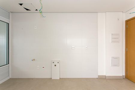 Apartamento para alugar com 129m², 2 quartos e 4 vagas Apartamento para alugar com 129m², 2 quartos e 4 vagasCozinha