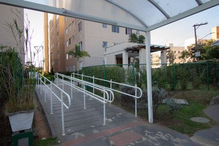 Apartamento à venda com 40m², 2 quartos e sem vagaÁrea comum