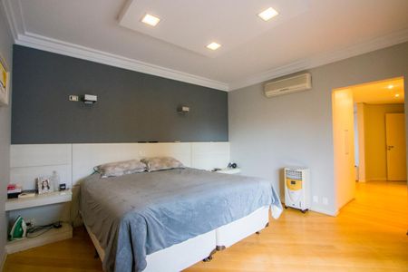 Apartamento para alugar com 330m², 4 quartos e 5 vagas Apartamento para alugar com 330m², 4 quartos e 5 vagasSuíte 1