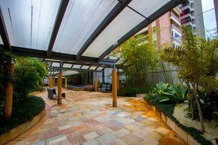 Apartamento para alugar com 330m², 4 quartos e 5 vagas Apartamento para alugar com 330m², 4 quartos e 5 vagasÁrea comum