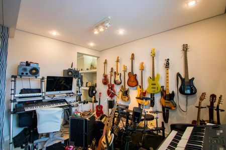 Apartamento para alugar com 330m², 4 quartos e 5 vagas Apartamento para alugar com 330m², 4 quartos e 5 vagasSala