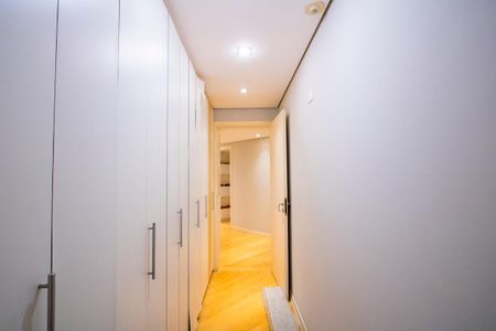 Apartamento para alugar com 330m², 4 quartos e 5 vagas Apartamento para alugar com 330m², 4 quartos e 5 vagasCorredor