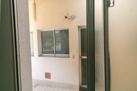 Apartamento à venda com 2 quartos, 50m² em Floramar, Belo Horizonte
