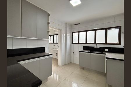Apartamento à venda com 168m², 3 quartos e 2 vagasCozinha