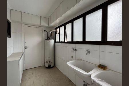 Apartamento à venda com 168m², 3 quartos e 2 vagasÁrea de Serviço