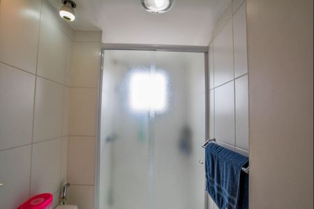 Apartamento à venda com 77m², 2 quartos e 2 vagas Apartamento à venda com 77m², 2 quartos e 2 vagasBanheiro da Suíte 1