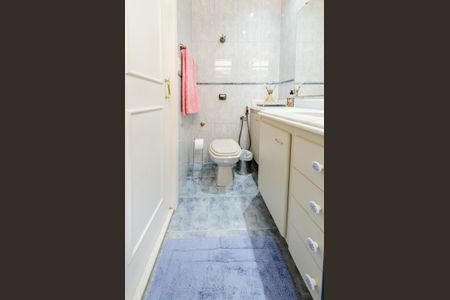 Apartamento à venda com 250m², 4 quartos e 2 vagasBanheiro suíte