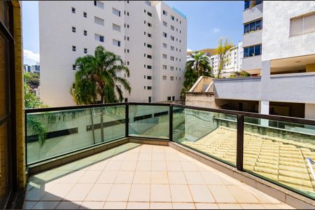 Apartamento à venda com 250m², 4 quartos e 2 vagasVaranda Sala 4