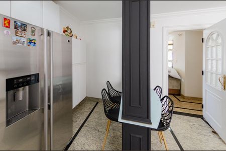 Apartamento à venda com 250m², 4 quartos e 2 vagasCozinha