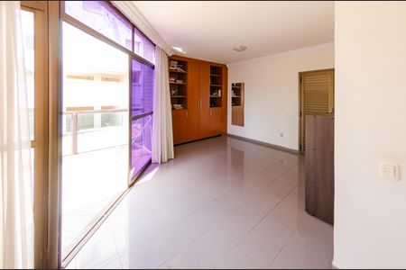 Apartamento à venda com 250m², 4 quartos e 2 vagasSala 4