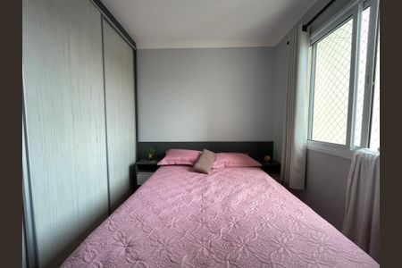 Quarto 1 de apartamento à venda com 2 quartos, 32m² em Jardim Celeste, São Paulo