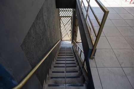 Casa à venda com 186m², 4 quartos e 2 vagasEscada