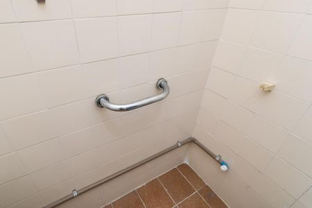 Apartamento à venda com 49m², 2 quartos e sem vaga Apartamento à venda com 49m², 2 quartos e sem vagaBanheiro