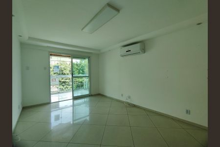 Sala de apartamento para alugar com 3 quartos, 77m² em Recreio dos Bandeirantes, Rio de Janeiro