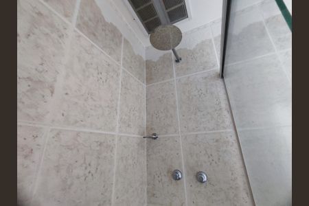 Apartamento para alugar com 77m², 3 quartos e 2 vagas Apartamento para alugar com 77m², 3 quartos e 2 vagasBanheiro social