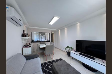 Sala de apartamento para alugar com 3 quartos, 77m² em Recreio dos Bandeirantes, Rio de Janeiro