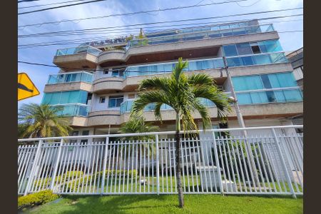 Apartamento para alugar com 77m², 3 quartos e 2 vagas Apartamento para alugar com 77m², 3 quartos e 2 vagasFachada