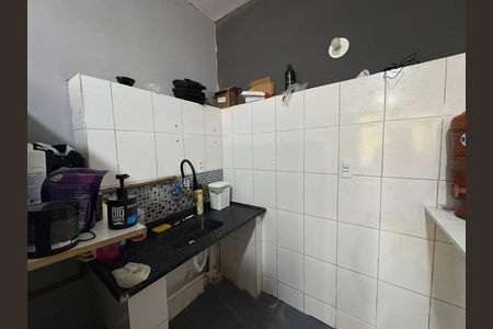 Casa à venda com 118m², 2 quartos e 1 vagaÁrea comum - Salão comercial embaixo