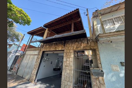 Casa à venda com 118m², 2 quartos e 1 vagaFachada