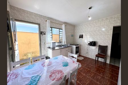 Casa à venda com 118m², 2 quartos e 1 vagaCozinha