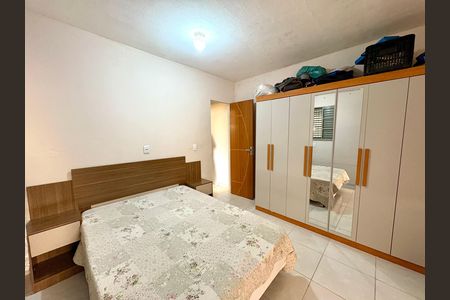 Casa à venda com 118m², 2 quartos e 1 vagaQuarto 2