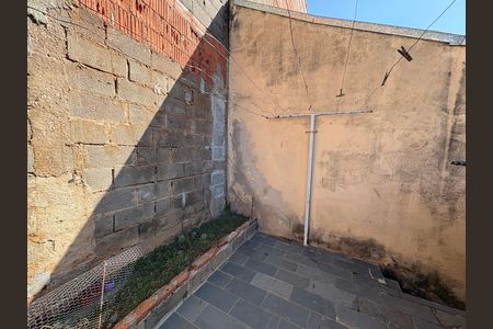Casa à venda com 118m², 2 quartos e 1 vagaQuintal