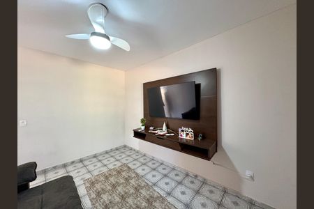 Casa à venda com 118m², 2 quartos e 1 vagaSala