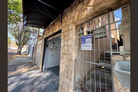 Casa à venda com 118m², 2 quartos e 1 vagaPlaquinha instalada ZNHJ-512