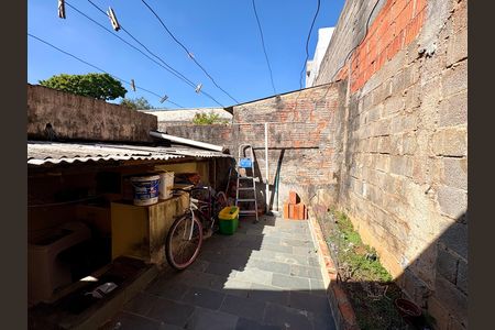 Casa à venda com 118m², 2 quartos e 1 vagaQuintal