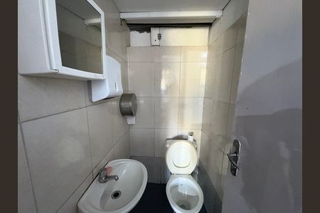 Casa à venda com 118m², 2 quartos e 1 vagaÁrea comum - Banheiro do Salão Comercial